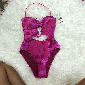 Beautiful trippy dye one piece